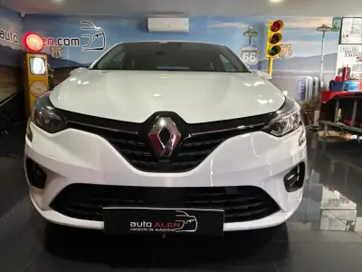 Renault Clio 2021 - 14500 EUR, 129819 km - 129819km - foto 2 de 14