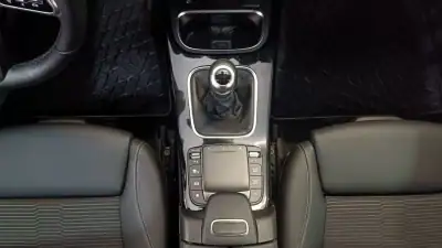 Mercedes-Benz CLA 180 2021 - 33900 EUR, 146490 km - AUTO.MOTO.pt - 146490km - foto 10 de 48