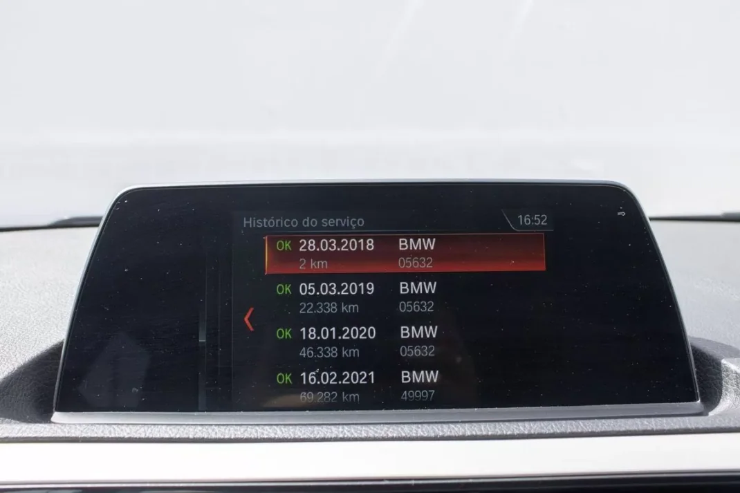 BMW 116 2018 - 16500 EUR, 113000 km - 113000km - foto 23 de 33