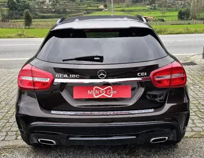 Mercedes-Benz GLA 180 2015 - 21500 EUR, 160000 km - AUTO.MOTO.pt - 160000km - foto 15 de 31