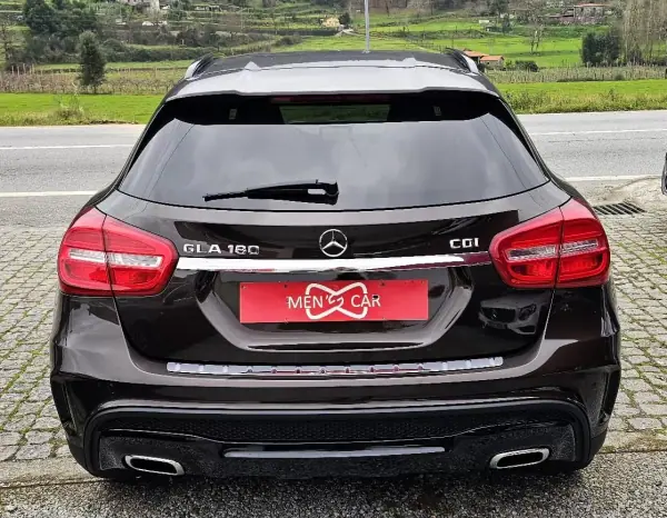 Mercedes-Benz GLA 180 2015 - 21500 EUR, 160000 km - AUTO.MOTO.pt - 160000km - foto 15 de 31