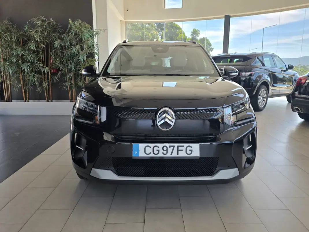Citroën e-C3 2025 - 20890 EUR, 7994 km - 7994km - foto 2 de 19