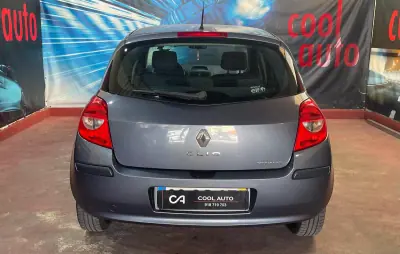 Renault Clio 2007 - 4999 EUR, 98000 km - foto 5 de 28