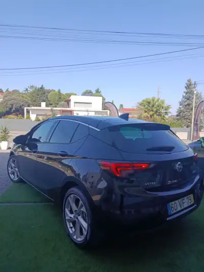 Opel Astra 2017 - 13250 EUR, 167000 km - AUTO.MOTO.pt - 167000km - foto 4 de 11