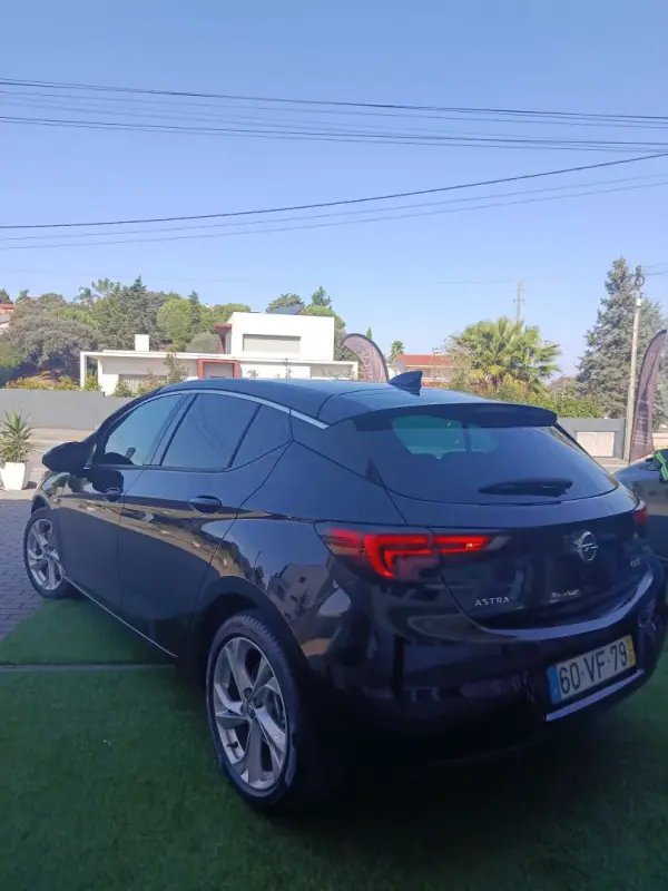 Opel Astra 2017 - 10950 EUR, 167000 km - AUTO.MOTO.pt - 167000km - foto 4 de 11