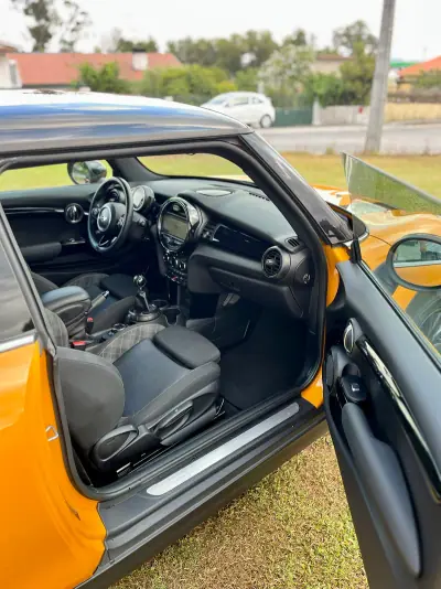 MINI Cooper 2014 - 12900 EUR, 215000 km - AUTO.MOTO.pt - 215000km - foto 18 de 18