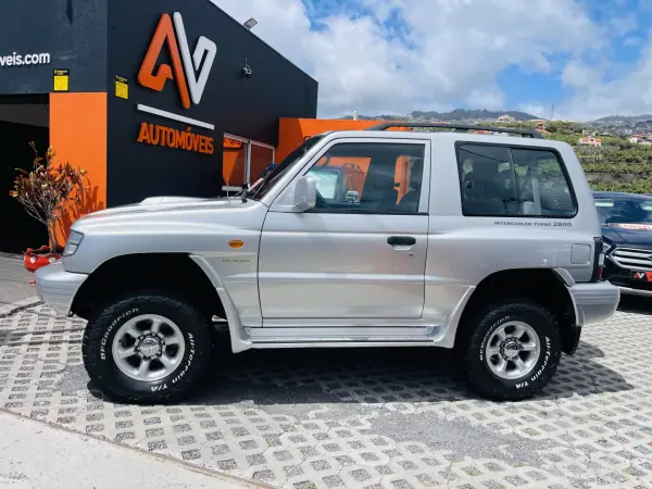 Mitsubishi Pajero 1998 - 19950 EUR, 137356 km - AUTO.MOTO.pt - 137356km - foto 4 de 16