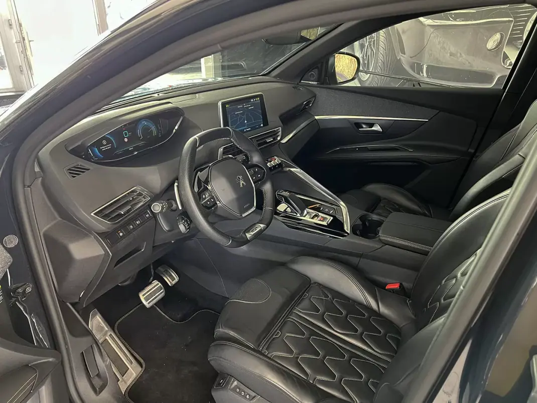 Peugeot 3008 2020 - 18900 EUR, 116429 km - AUTO.MOTO.pt - 116429km - foto 7 de 26