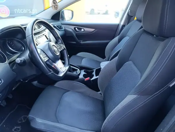 Nissan Qashqai 2019 - 19750 EUR, 129836 km - AUTO.MOTO.pt - 129836km - foto 4 de 18