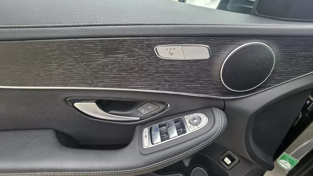 Mercedes-Benz C 220 2021 - 29500 EUR, 173000 km - 173000km - foto 5 de 11
