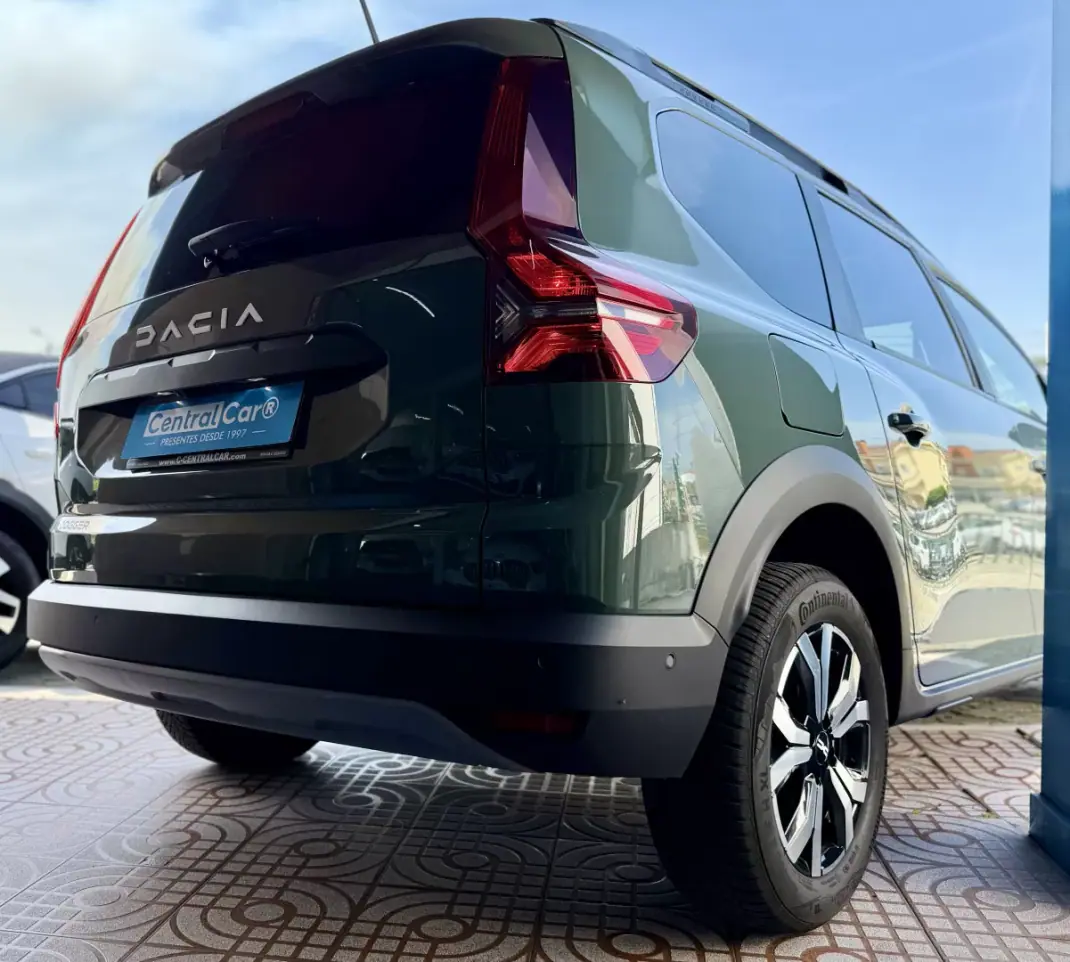 Dacia Jogger 2024 - 16950 EUR, 57000 km - AUTO.MOTO.pt - 57000km - foto 11 de 26