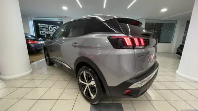 Peugeot 3008 2019 - 18990 EUR, 94948 km - AUTO.MOTO.pt - 94948km - foto 6 de 47