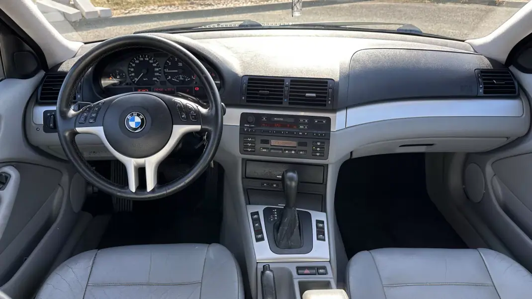 BMW 318 2002 - 4500 EUR, 254000 km - AUTO.MOTO.pt - 254000km - foto 14 de 18