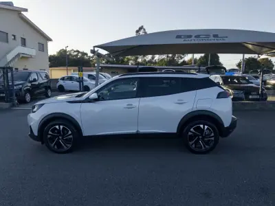 Peugeot 2008 2021 - 16990 EUR, 130000 km - 130000km - foto 4 de 45