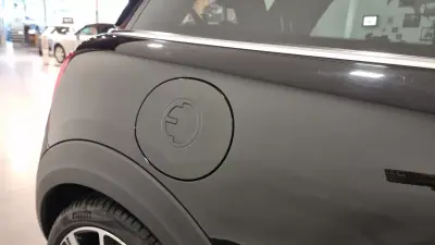 MINI Electric 2021 - 20500 EUR, 73589 km - AUTO.MOTO.pt - 73589km - foto 16 de 48