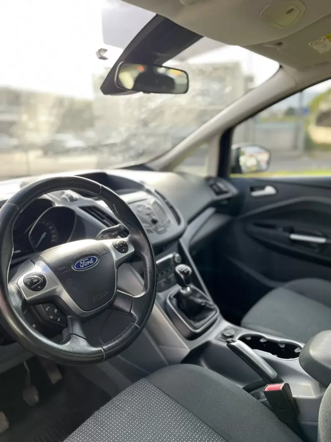 Ford C-Max 2015 - 7800 EUR, 164000 km - 164000km - foto 9 de 14