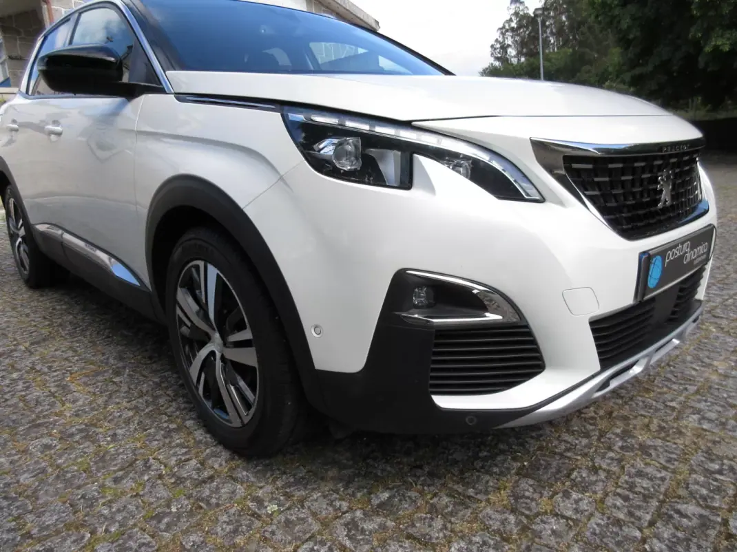 Peugeot 3008 2017 - 18990 EUR, 159000 km - AUTO.MOTO.pt - 159000km - foto 13 de 38