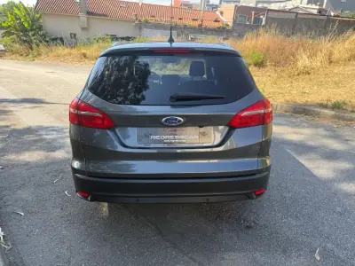 Ford Focus SW 2017 - 9900 EUR, 155000 km - AUTO.MOTO.pt - 155000km - foto 22 de 26