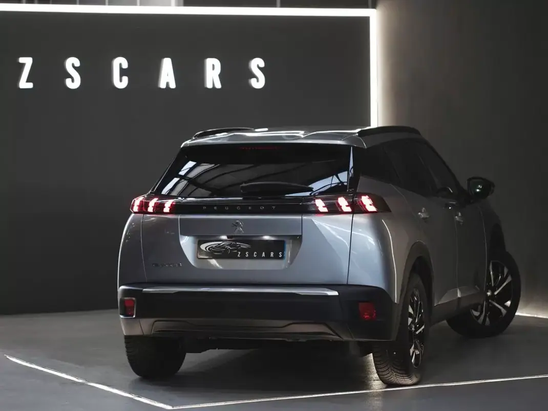 Peugeot e-2008 2023 - 20750 EUR, 50011 km - AUTO.MOTO.pt - 50011km - foto 7 de 21