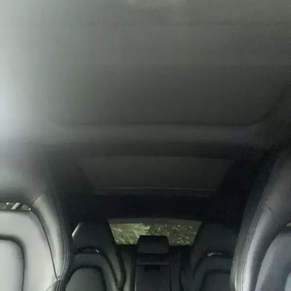 Porsche Panamera Sport Turismo 2019 - 69990 EUR, 210000 km - AUTO.MOTO.pt - 210000km - foto 28 de 50
