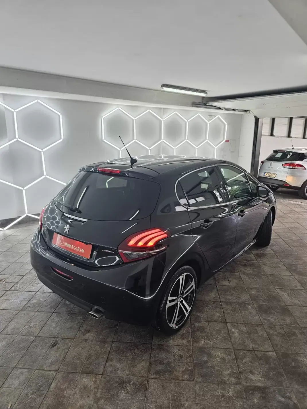 Peugeot 208 2019 - 11950 EUR, 90328 km - AUTO.MOTO.pt - 90328km - foto 57 de 90