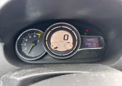Renault Mégane CC 2015 - 8900 EUR, 141069 km - 141069km - foto 4 de 9
