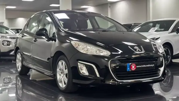 Peugeot 308 2012 - 7250 EUR, 172520 km - AUTO.MOTO.pt - 172520km - foto 12 de 50