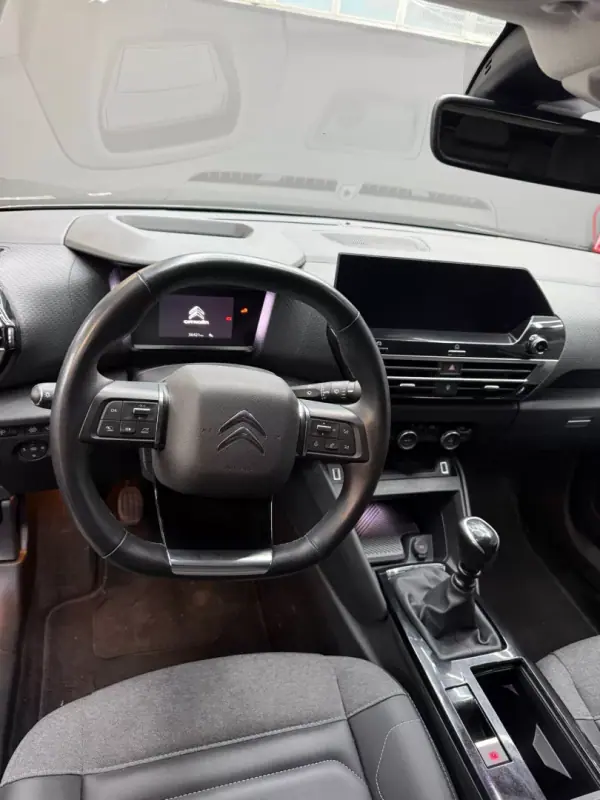 Citroën C4 2023 - 18800 EUR, 36418 km - AUTO.MOTO.pt - 36418km - foto 8 de 19