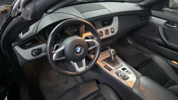 BMW Z4 2013 - 27990 EUR, 98000 km - AUTO.MOTO.pt - 98000km - foto 5 de 38