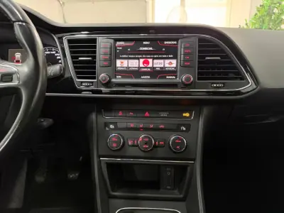 SEAT Leon ST 2016 - 9990 EUR, 214000 km - AUTO.MOTO.pt - 214000km - foto 16 de 19