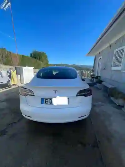 Tesla Model 3 2021 - 26499 EUR, 93150 km - 93150km - foto 10 de 10