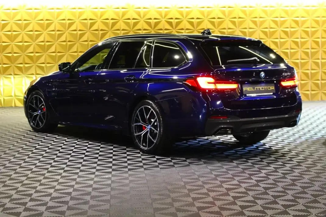 BMW 520 2022 - 30400 EUR, 149000 km - AUTO.MOTO.pt - 149000km - foto 11 de 40