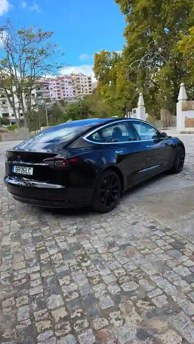 Tesla Model 3 2019 — foto 4 de 9