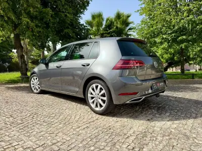 Volkswagen Golf 2018 - 17490 EUR, 134500 km - AUTO.MOTO.pt - 134500km - foto 18 de 38