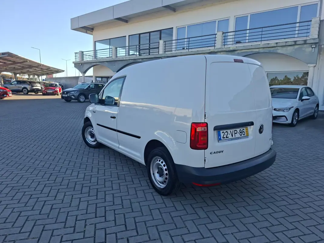 VW Caddy 2018 - 11500 EUR, 199100 km - 199100km - foto 8 de 18