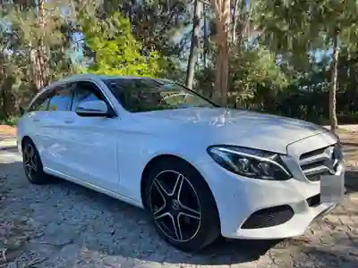 Mercedes-Benz C 220 2018 — foto 4 de 15
