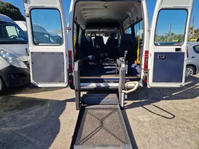 Fiat Ducato 2004 - 10500 EUR, 275000 km - AUTO.MOTO.pt - 275000km - foto 3 de 11