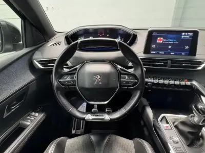 Peugeot 3008 2018 - 16990 EUR, 121000 km - AUTO.MOTO.pt - 121000km - foto 21 de 31