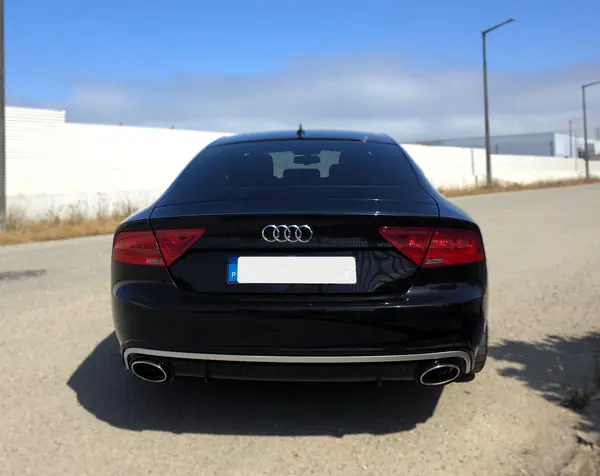 Audi A7 Sportback 2012 - 20000 EUR, 200000 km - AUTO.MOTO.pt - 200000km - foto 5 de 12