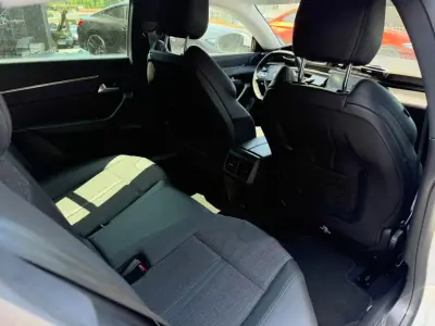 Peugeot 508 SW 2022 - 14900 EUR, 126000 km - AUTO.MOTO.pt - 126000km - foto 12 de 14