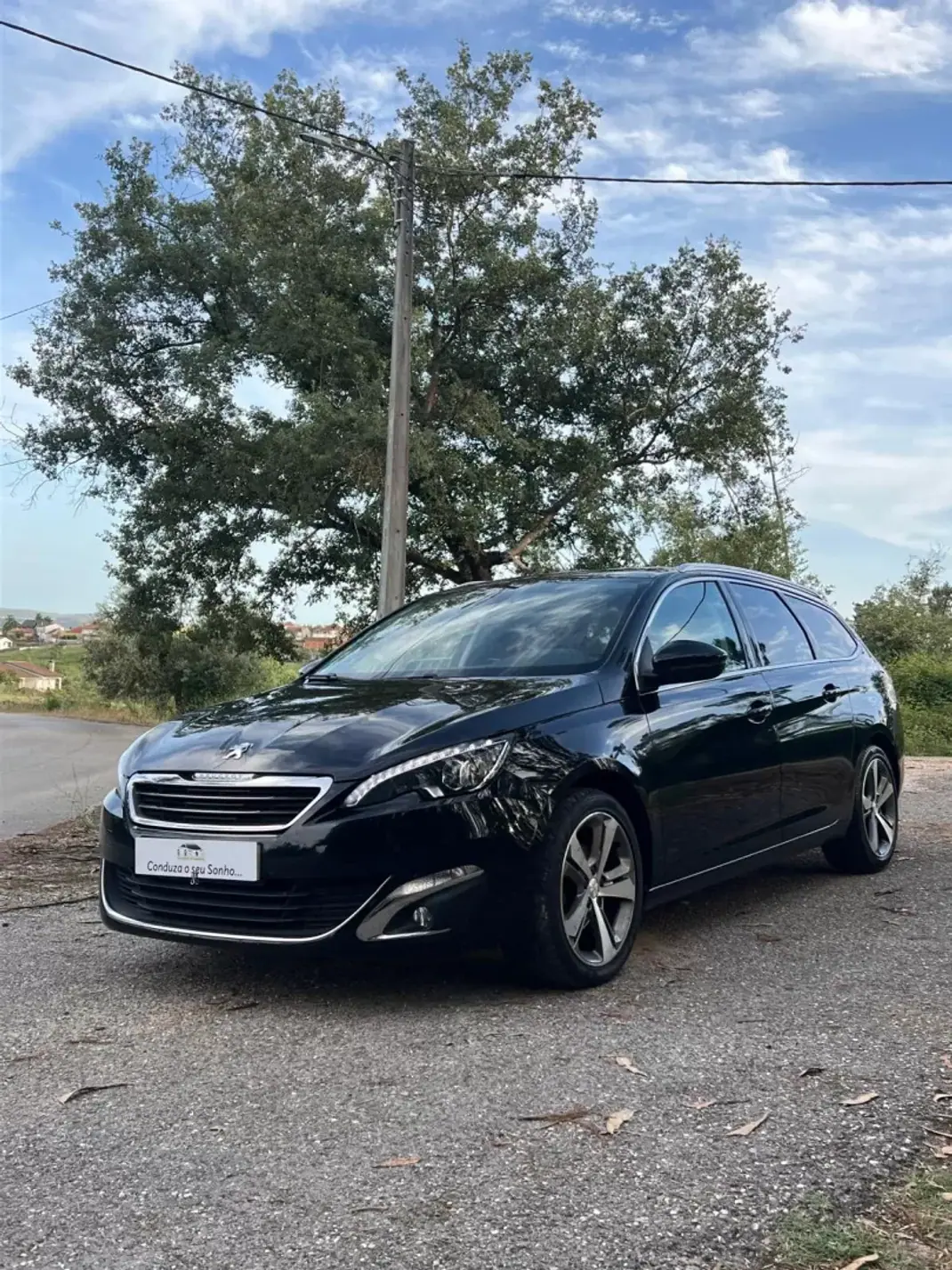Peugeot 308 SW 2015 - 9500 EUR, 210430 km - AUTO.MOTO.pt - 210430km - foto 4 de 23