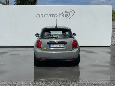 MINI Cooper 2021 - 18500 EUR, 69551 km - AUTO.MOTO.pt - 69551km - foto 8 de 8