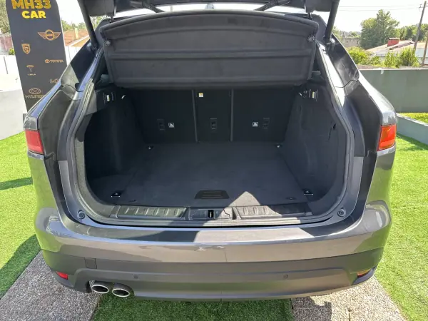 Jaguar F-Pace 2018 - 22500 EUR, 146000 km - AUTO.MOTO.pt - 146000km - foto 69 de 69