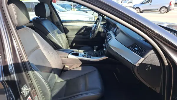 BMW 520 2011 - 11900 EUR, 331971 km - AUTO.MOTO.pt - 331971km - foto 12 de 27