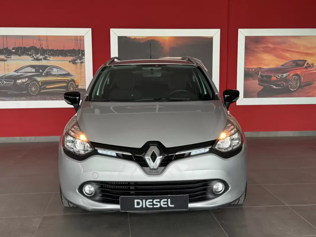 Renault Clio Sport Tourer 2016 - 10990 EUR, 88915 km - AUTO.MOTO.pt - 88915km - foto 5 de 19
