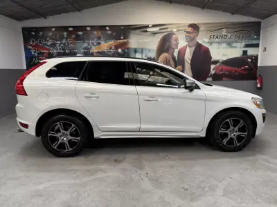 Volvo XC 60 2011 - 11990 EUR, 312000 km - AUTO.MOTO.pt - 312000km - foto 5 de 23