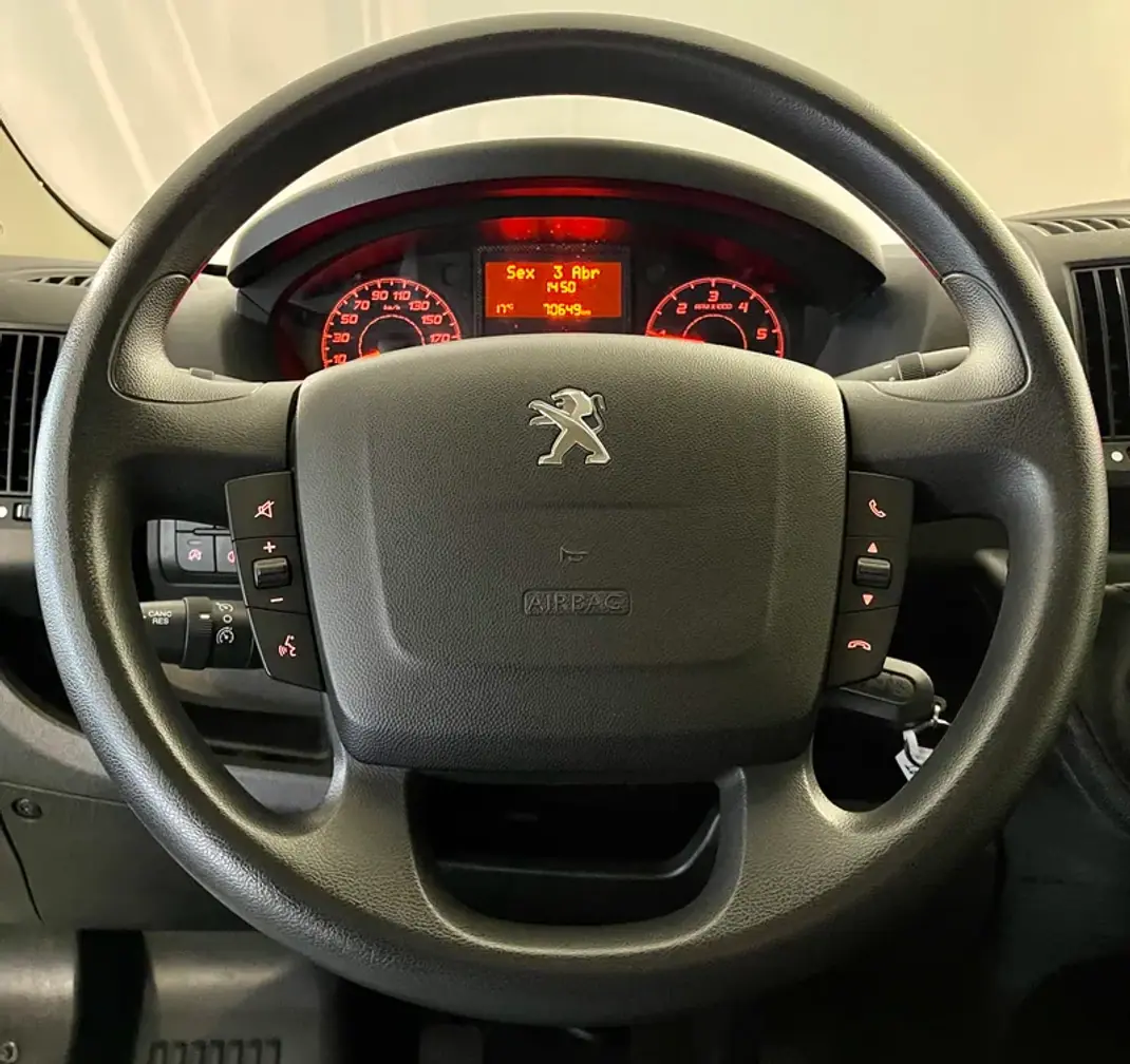 Peugeot 2.2 BlueHDi 335 L2 CD 2023 - 22950 EUR, 69000 km - AUTO.MOTO.pt - 69000km - foto 9 de 24