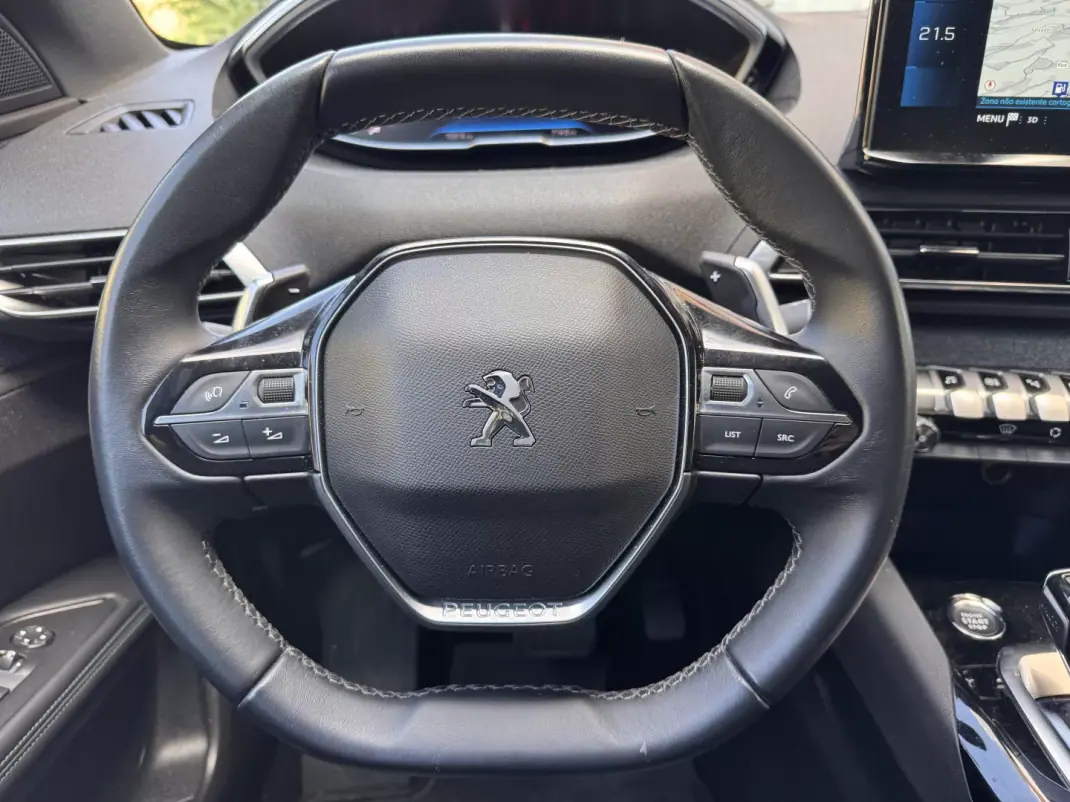 Peugeot 3008 2023 - 29900 EUR, 70916 km - AUTO.MOTO.pt - 70916km - foto 11 de 22