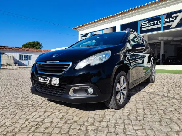 Peugeot 2008 1.2 VTi Active 2014 Gasolina