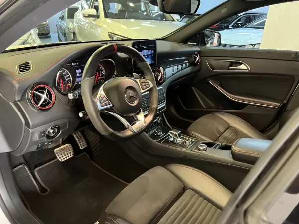 Mercedes-Benz CLA 45 AMG 2019 - 39990 EUR, 95000 km - AUTO.MOTO.pt - 95000km - foto 7 de 57